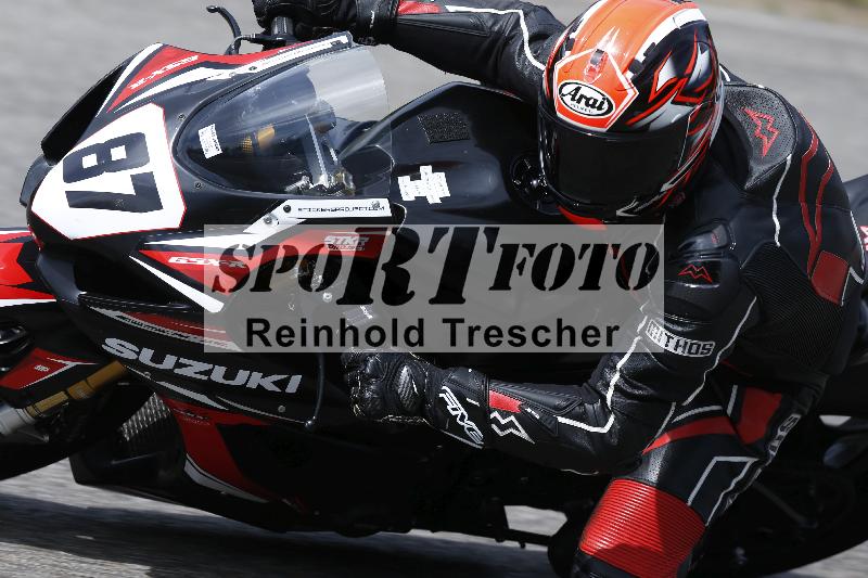 /10 20.04.2026  Pluess Moto Sport ADR/Freies Fahren/87